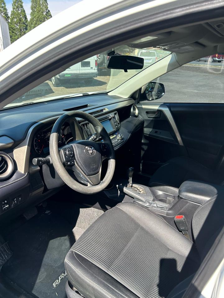 Toyota RAV4 XLE FWD 2013