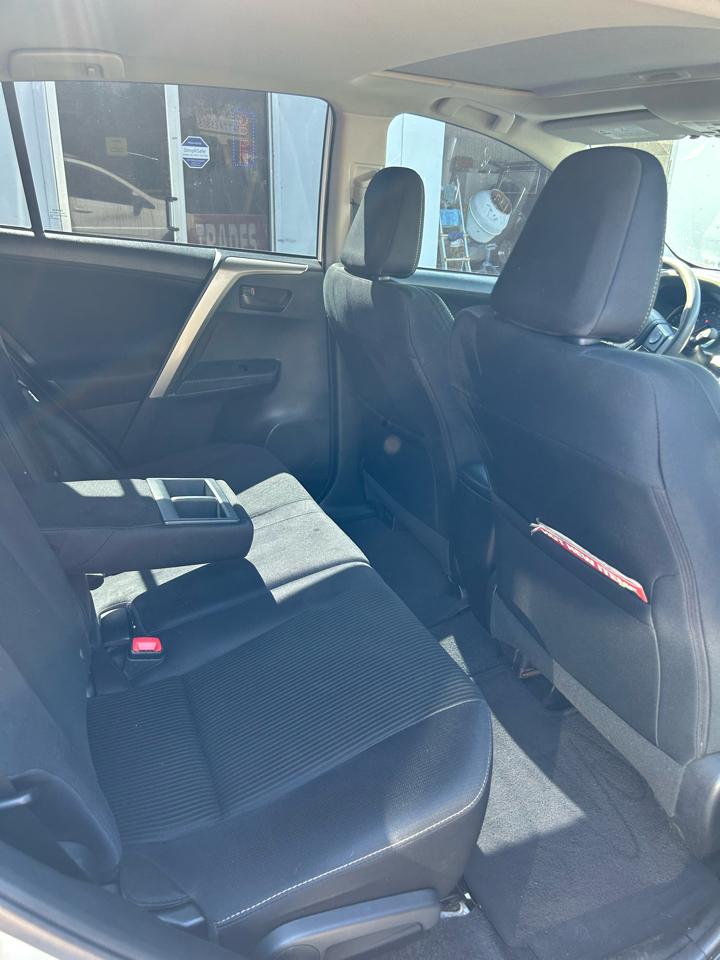 Toyota RAV4 XLE FWD 2013