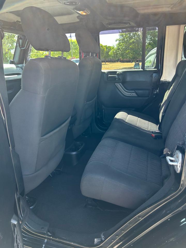 Jeep Wrangler Unlimited Sport 4WD 2011