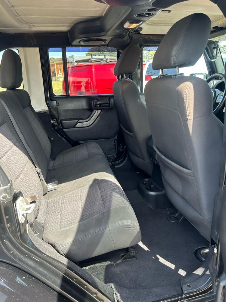 Jeep Wrangler Unlimited Sport 4WD 2011