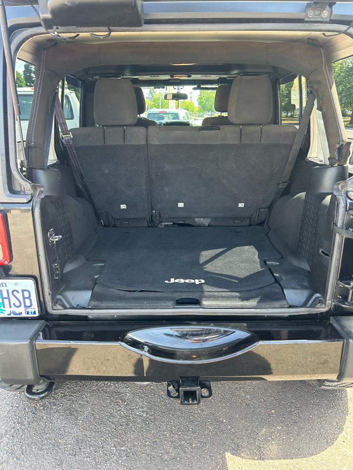 Jeep Wrangler Unlimited Sport 4WD 2011