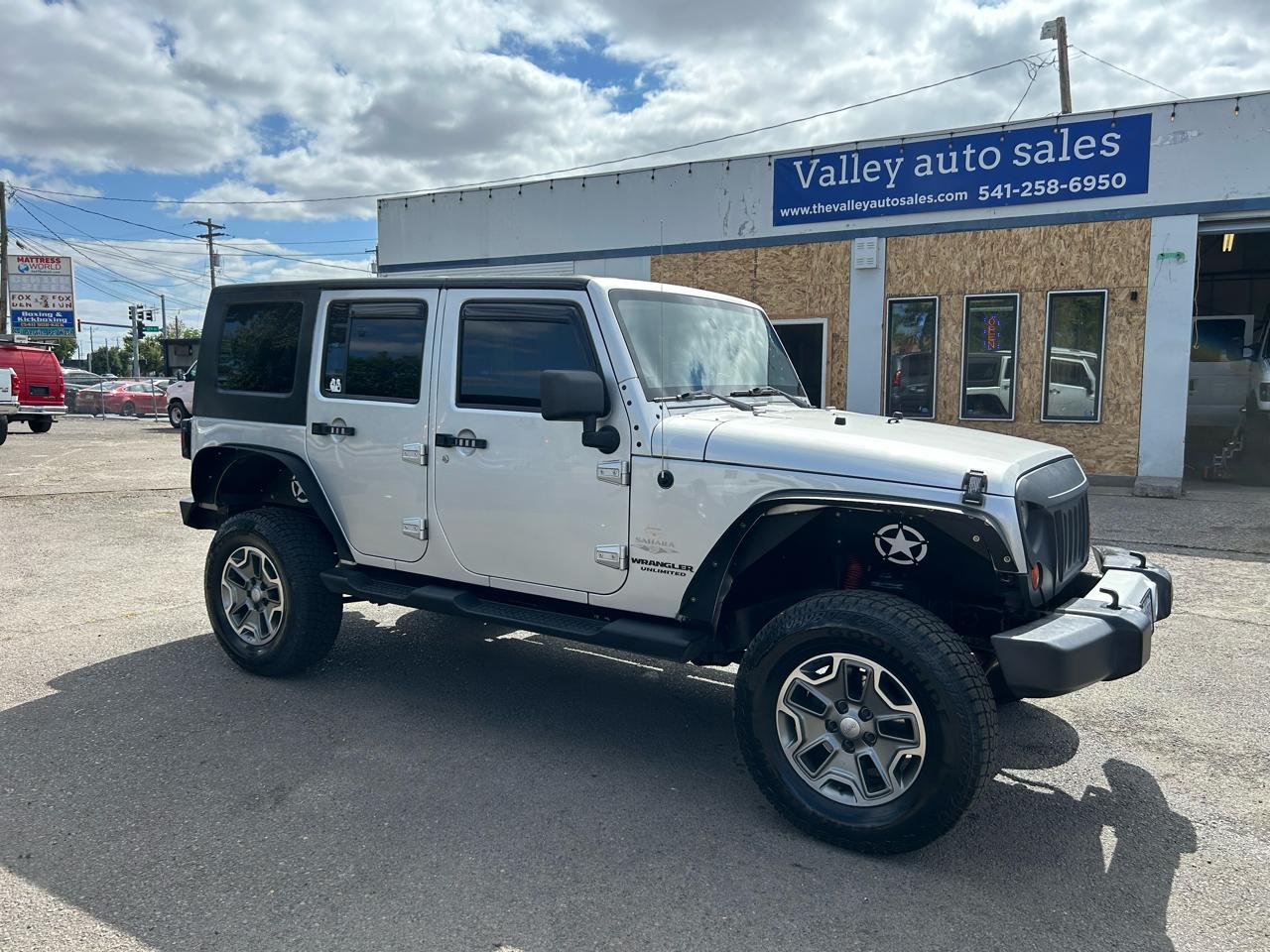 Jeep Wrangler 4WD 4dr Unlimited Sahara 2008