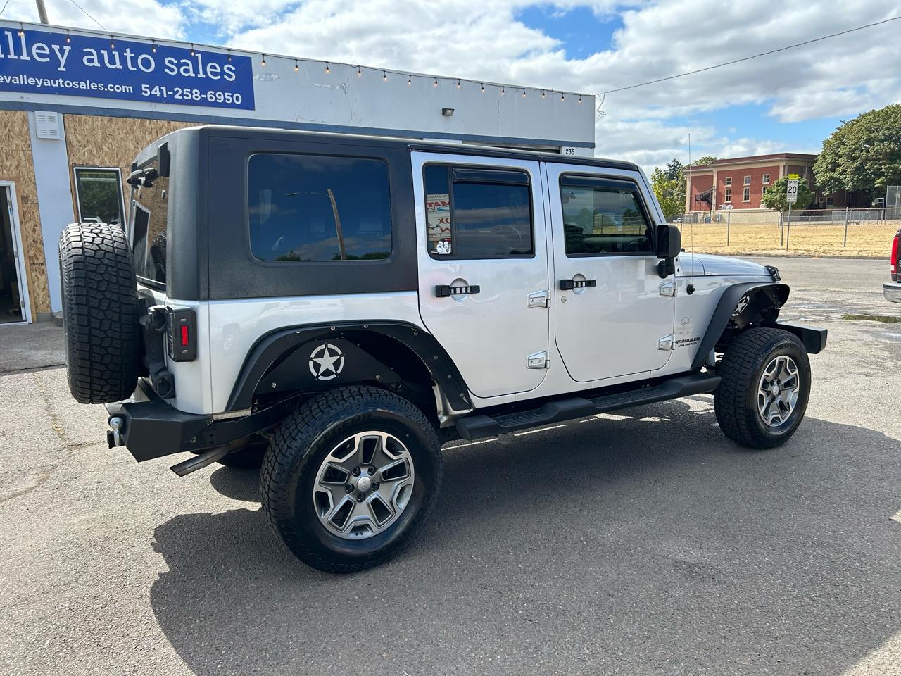Jeep Wrangler 4WD 4dr Unlimited Sahara 2008