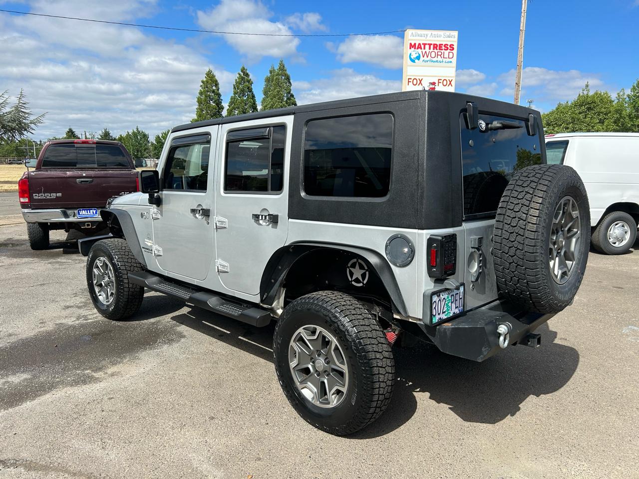 Jeep Wrangler 4WD 4dr Unlimited Sahara 2008