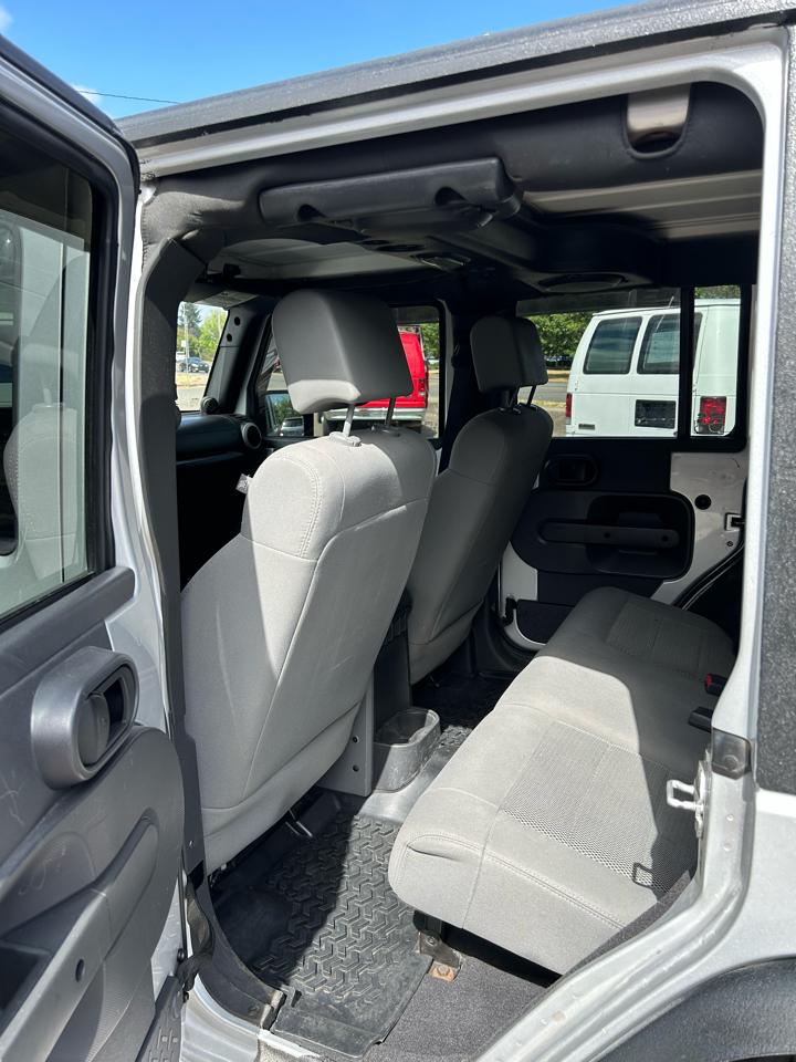 Jeep Wrangler 4WD 4dr Unlimited Sahara 2008