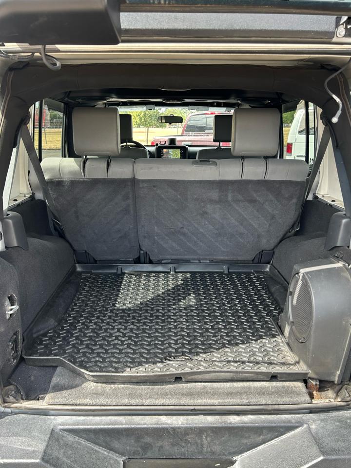 Jeep Wrangler 4WD 4dr Unlimited Sahara 2008