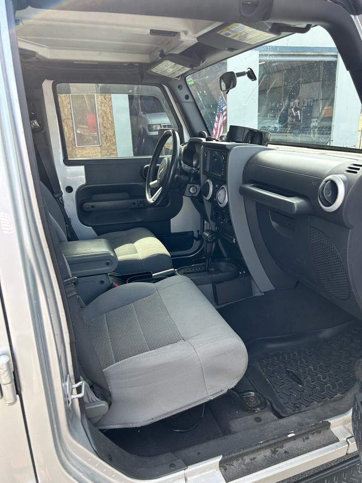 Jeep Wrangler 4WD 4dr Unlimited Sahara 2008