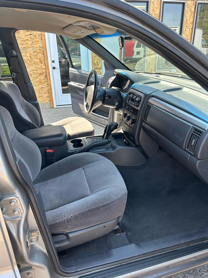 Jeep Grand Cherokee 4dr Laredo 4WD 2001