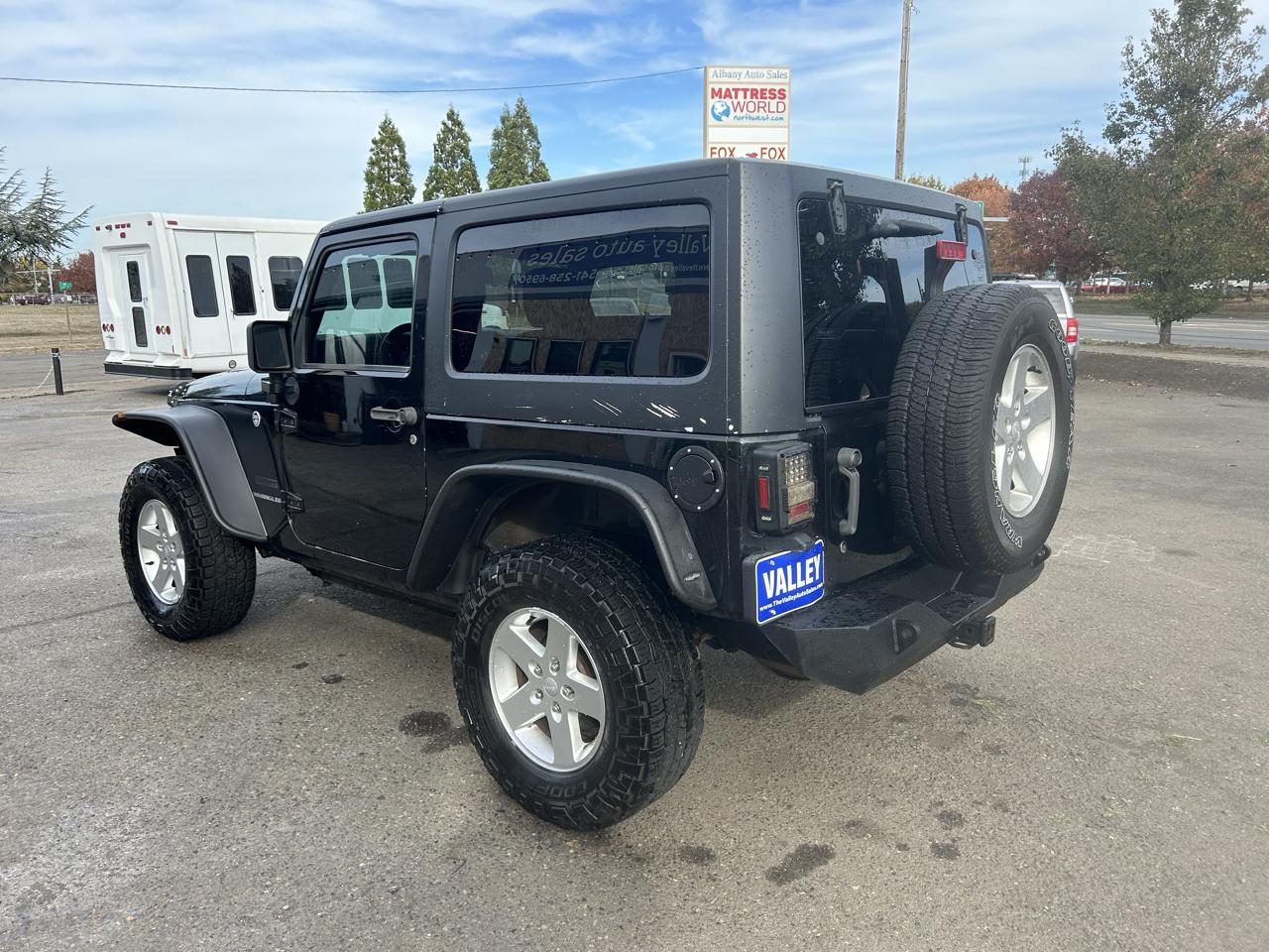 Jeep Wrangler 4WD 2dr Sport 2016