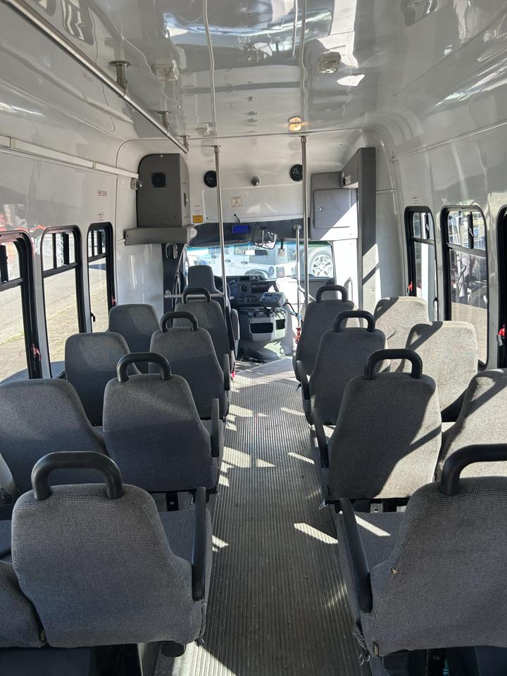 Ford Econoline Commercial Cutaway  2009
