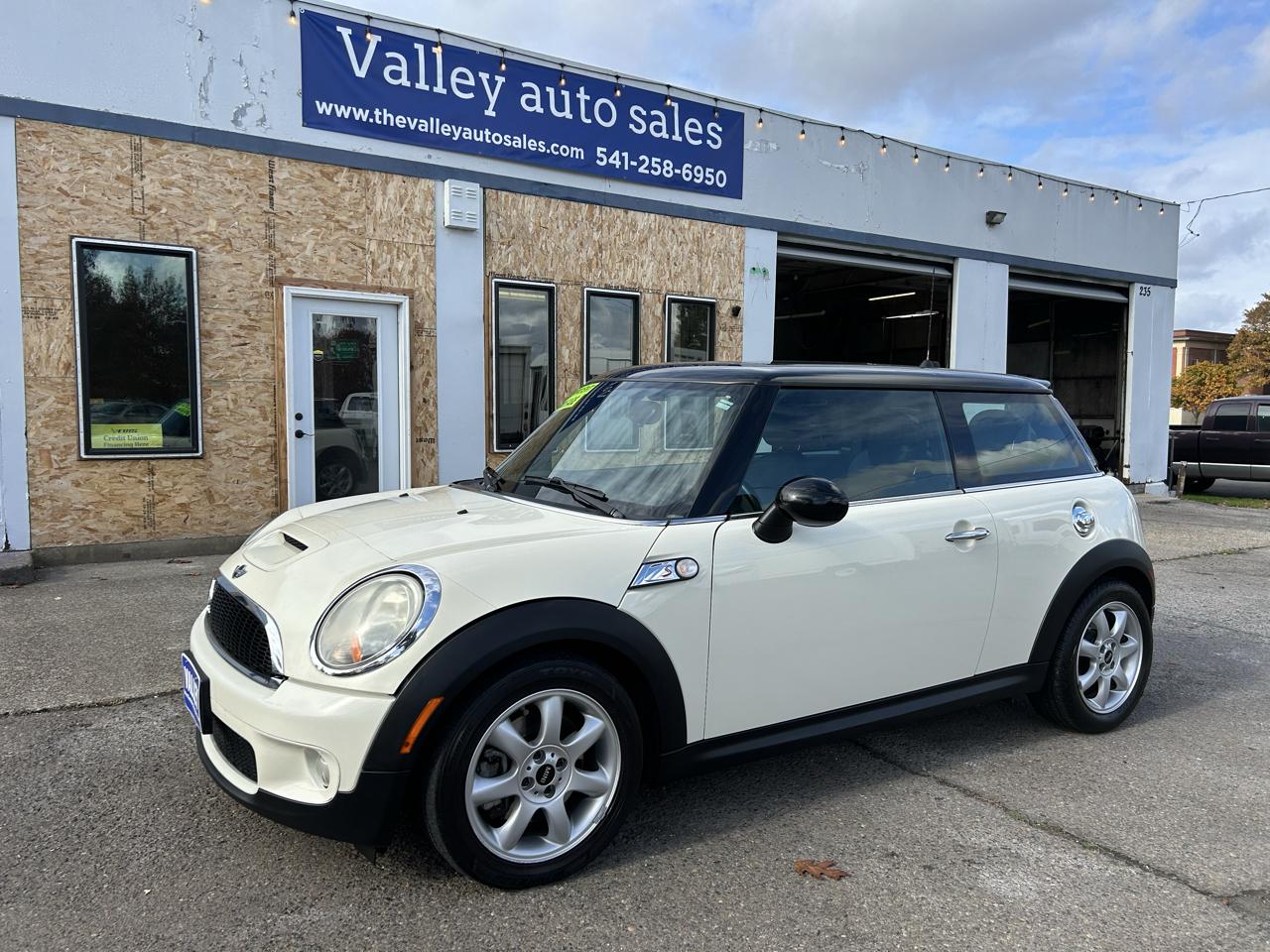 2009 MINI Cooper Hardtop 2dr Cpe S