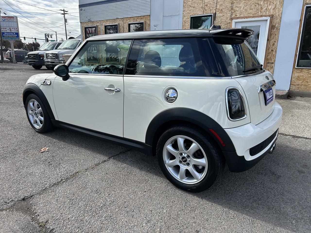 MINI Cooper Hardtop 2dr Cpe S 2009
