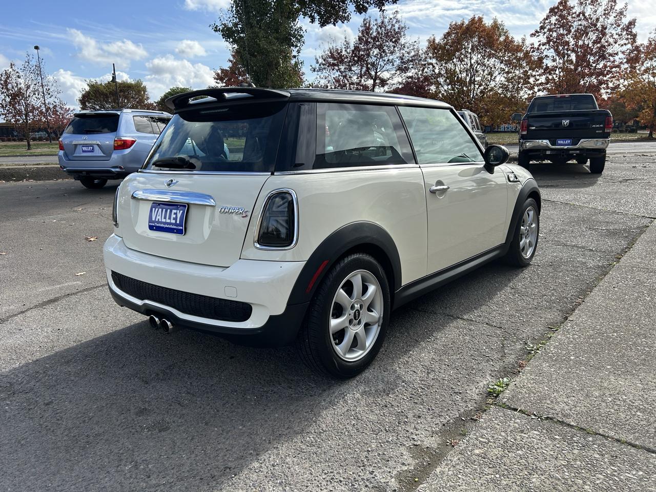 MINI Cooper Hardtop 2dr Cpe S 2009