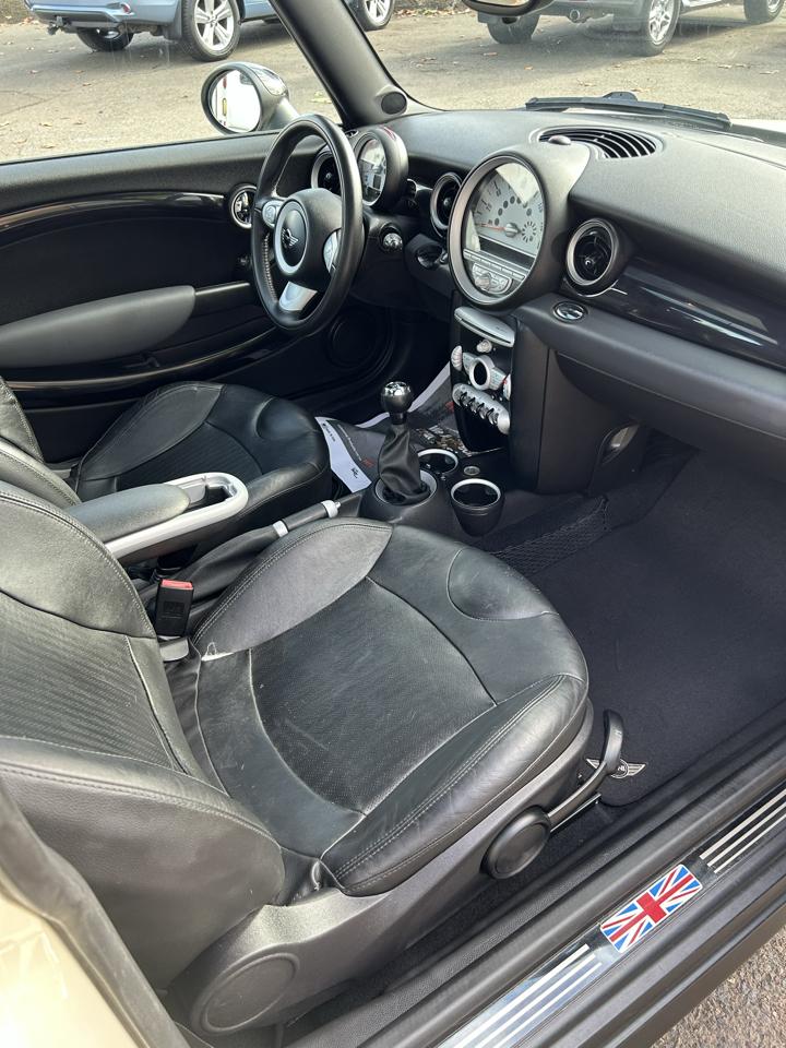 MINI Cooper Hardtop 2dr Cpe S 2009
