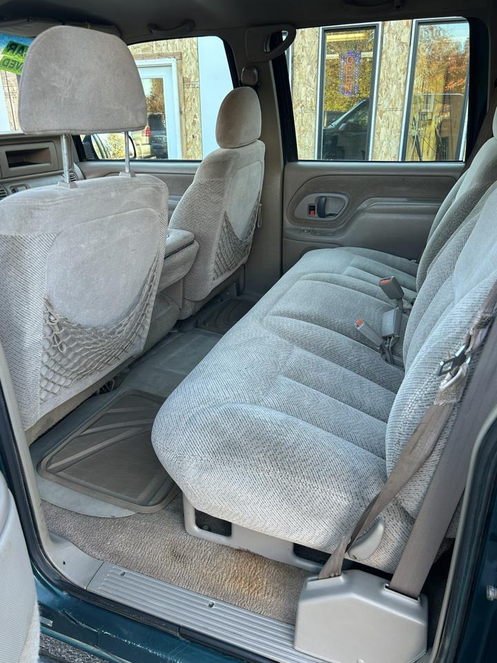 Chevrolet C/K 3500 Crew Cab 4dr 168.5" WB 4WD 1997