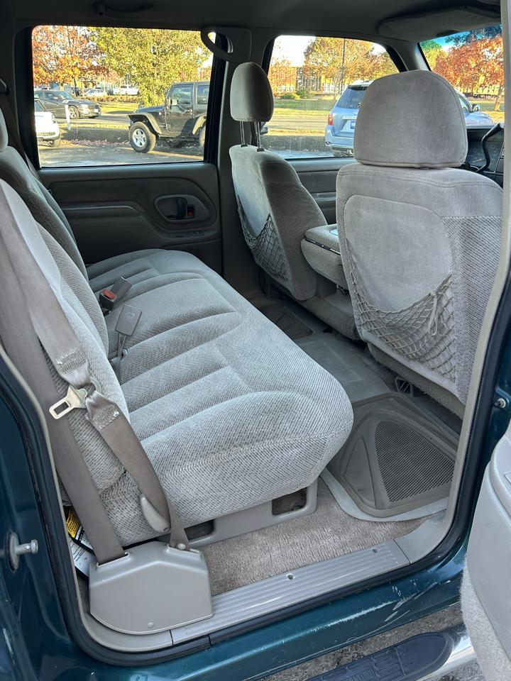 Chevrolet C/K 3500 Crew Cab 4dr 168.5" WB 4WD 1997