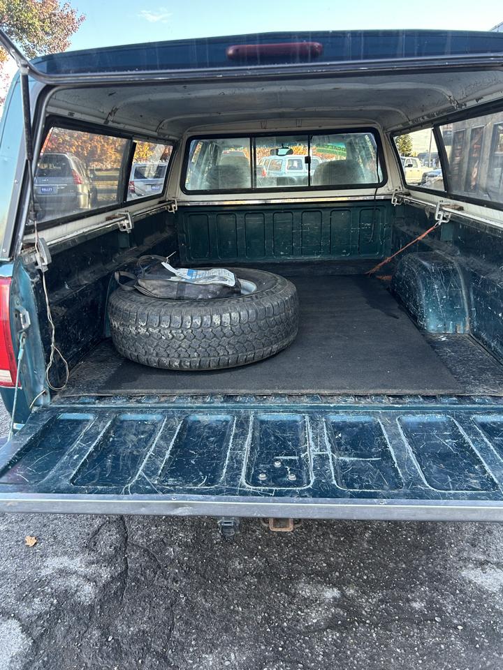 Chevrolet C/K 3500 Crew Cab 4dr 168.5" WB 4WD 1997
