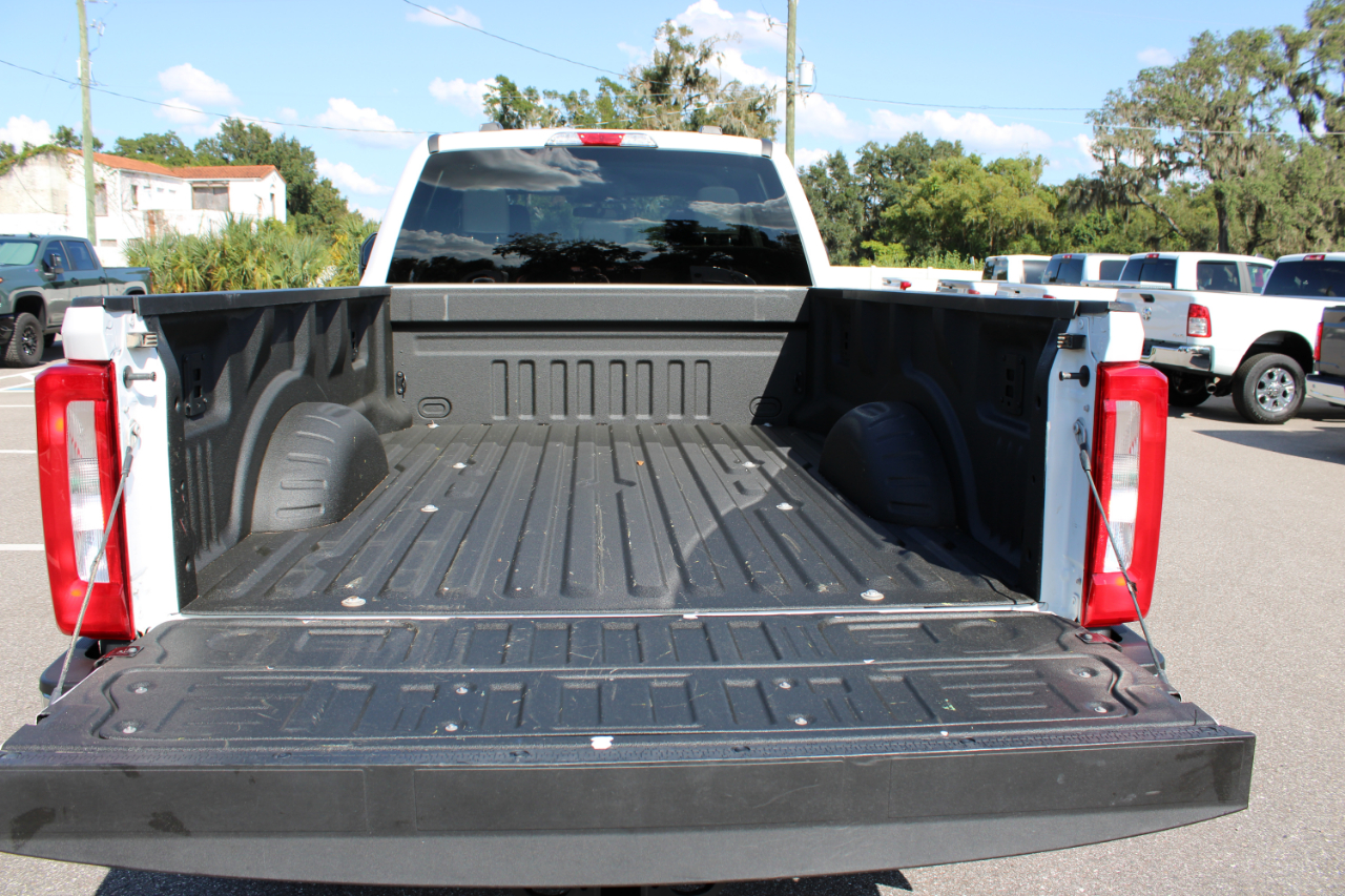 Ford F-250 SD XLT Crew Cab 4WD 2024 Ford F-250 SD XLT Crew Cab 4WD 2024