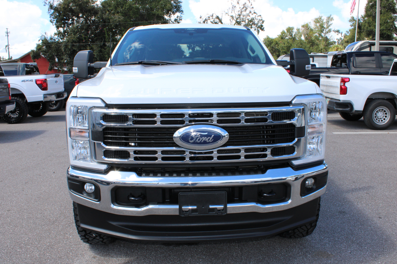 2024 Ford F-250 XLT photo 2