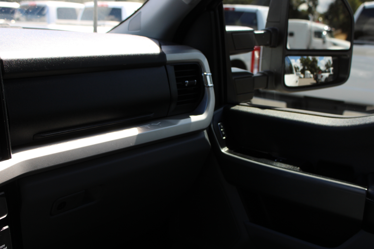 2024 Ford F-250 XLT photo 16