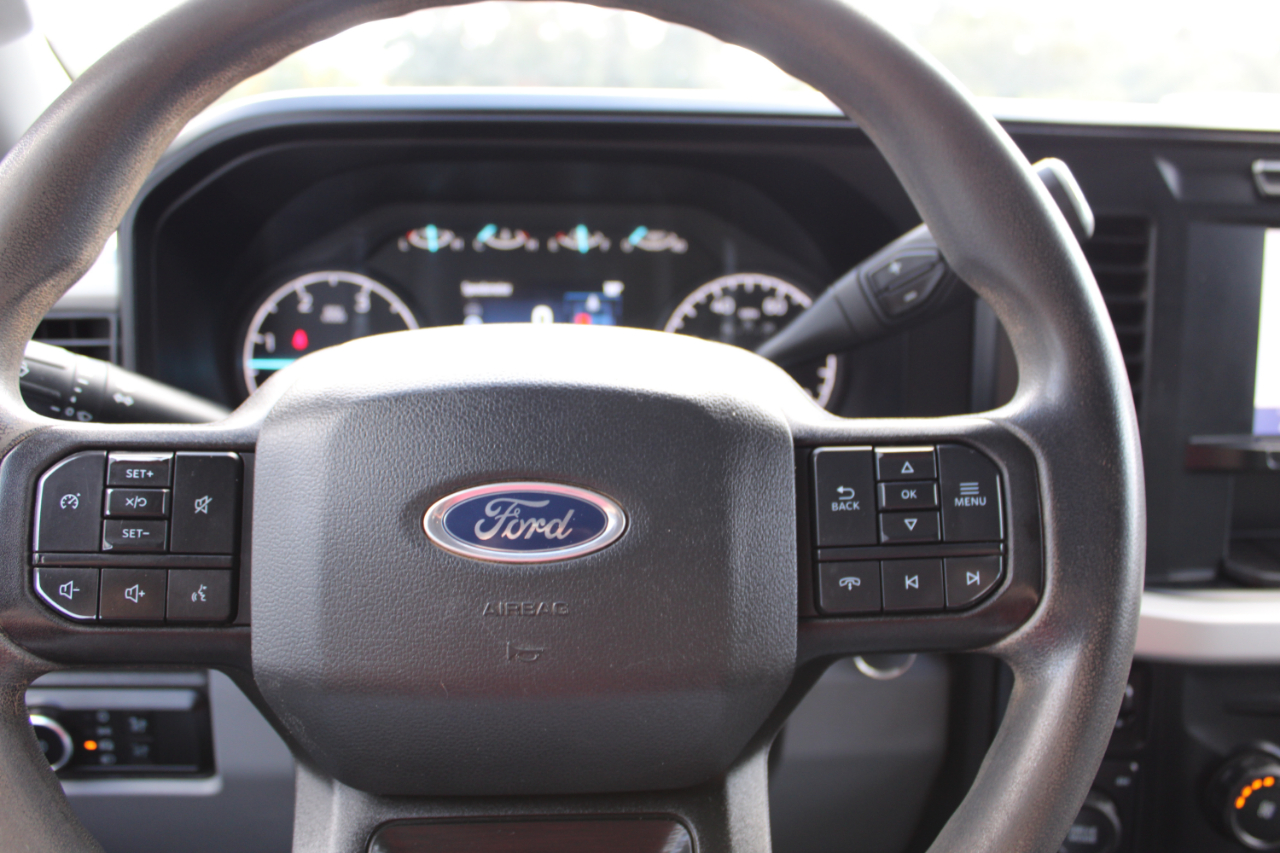 2023 Ford F-250 XLT photo 17