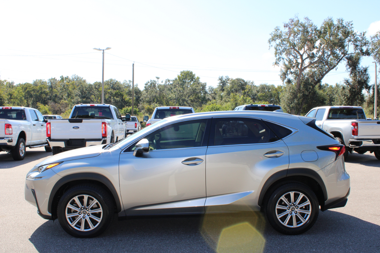 Lexus NX 300 Base 4D SUV FWD 2021 Lexus NX 300 Base 4D SUV FWD 2021