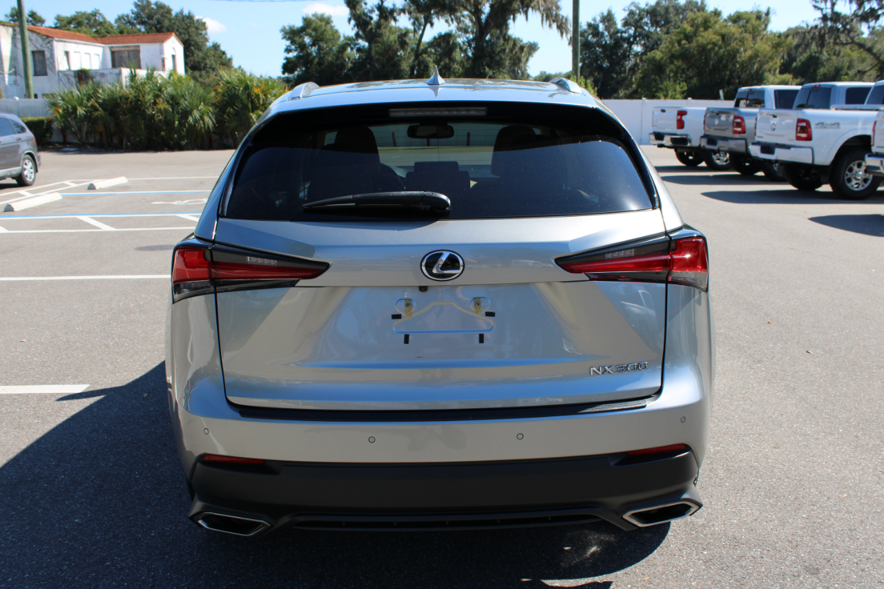 Lexus NX 300 Base 4D SUV FWD 2021 Lexus NX 300 Base 4D SUV FWD 2021