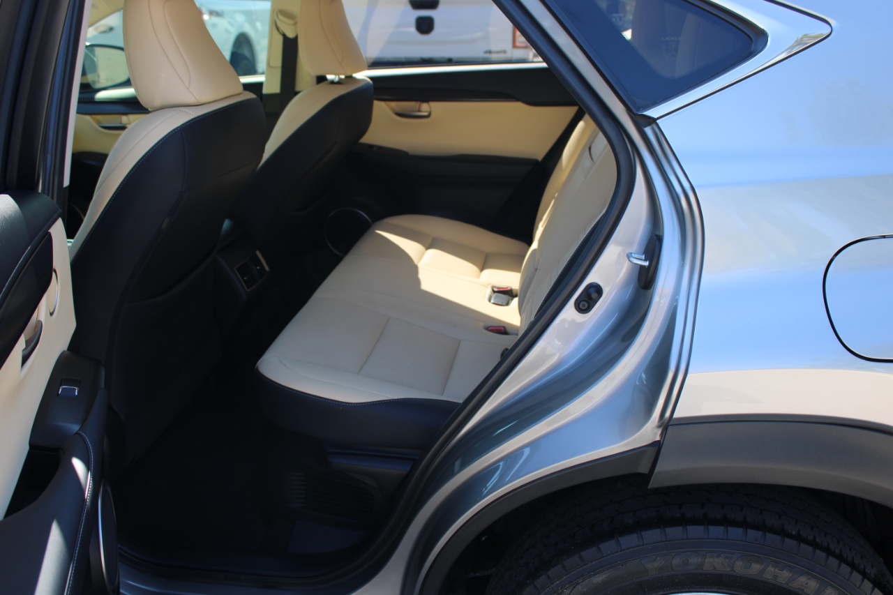Lexus NX 300 Base 4D SUV FWD 2021 Lexus NX 300 Base 4D SUV FWD 2021