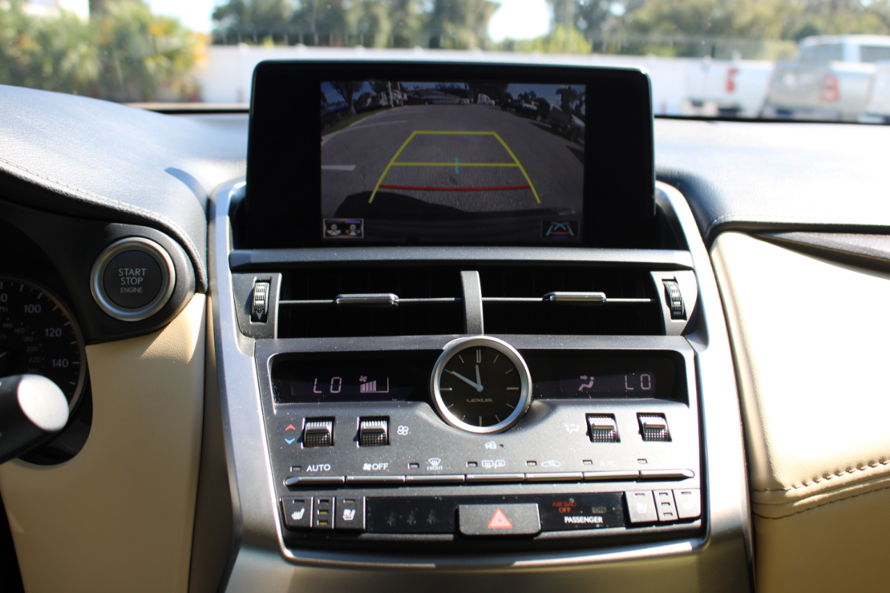 Lexus NX 300 Base 4D SUV FWD 2021 Lexus NX 300 Base 4D SUV FWD 2021