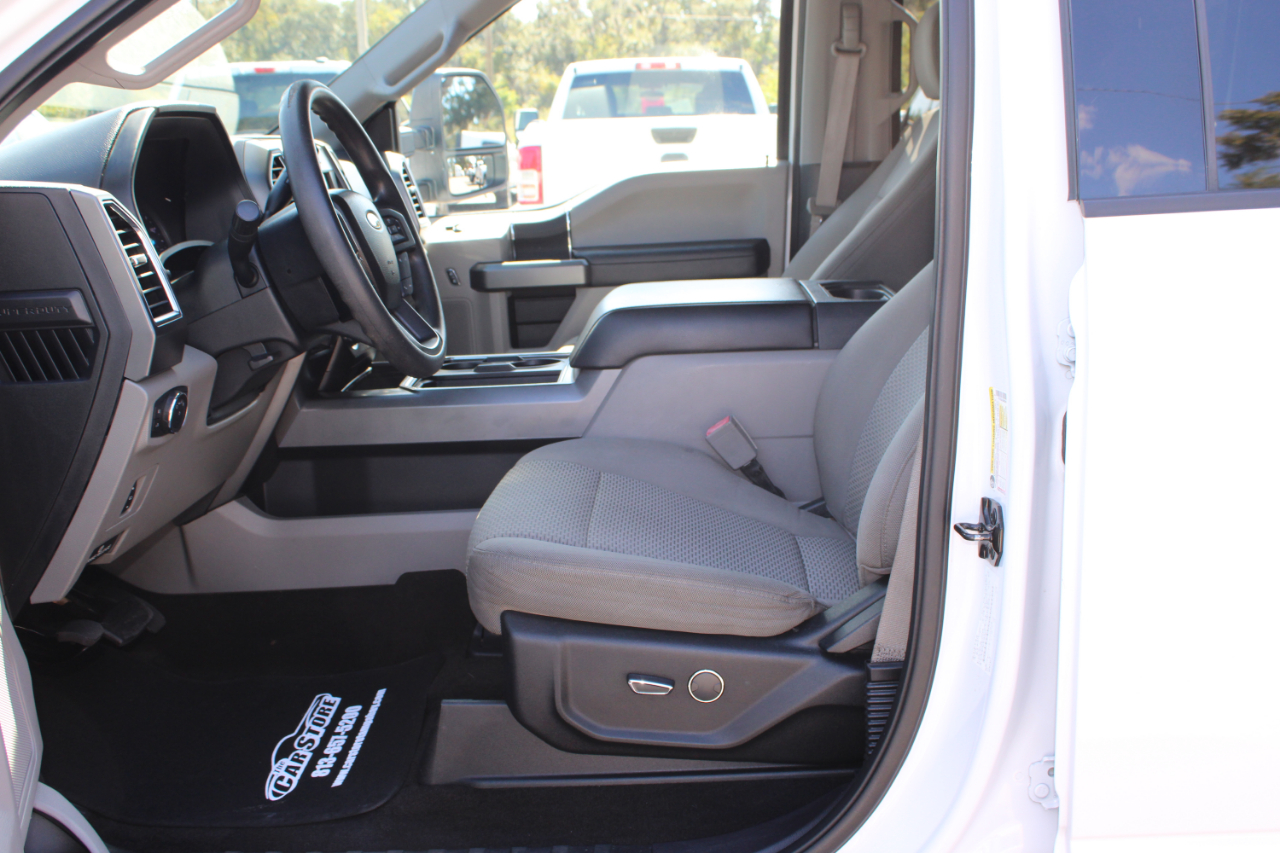 Ford F-250 SD XLT Crew Cab Long Bed 2WD 2018 Ford F-250 SD XLT Crew Cab Long Bed 2WD 2018