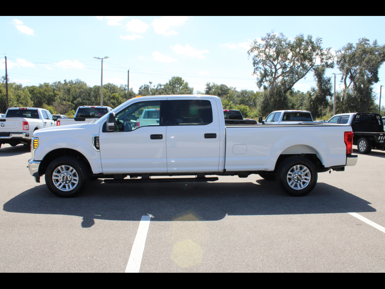 Ford F-250 SD XLT Crew Cab Long Bed 2WD 2018 Ford F-250 SD XLT Crew Cab Long Bed 2WD 2018