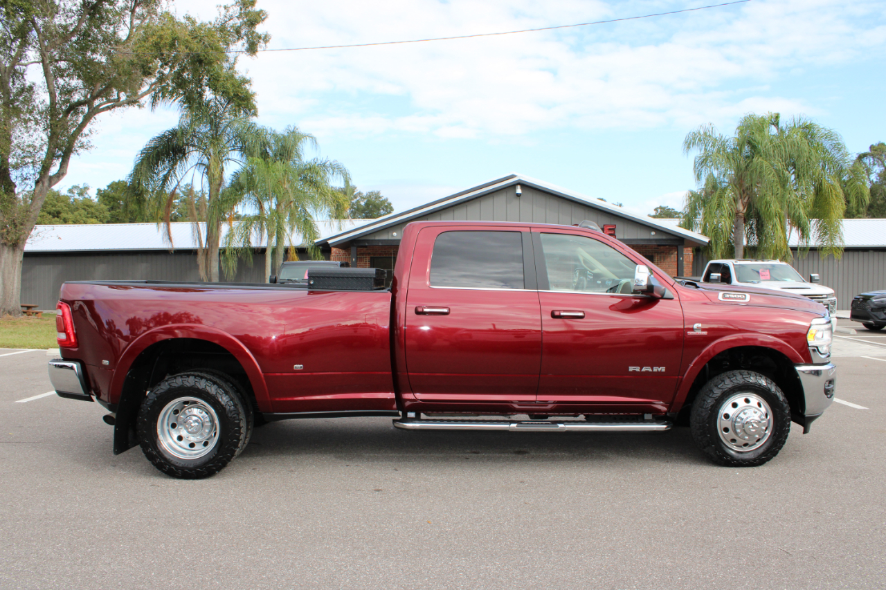 RAM 3500 Laramie Crew Cab LWB 4WD DRW 2021 RAM 3500 Laramie Crew Cab LWB 4WD DRW 2021