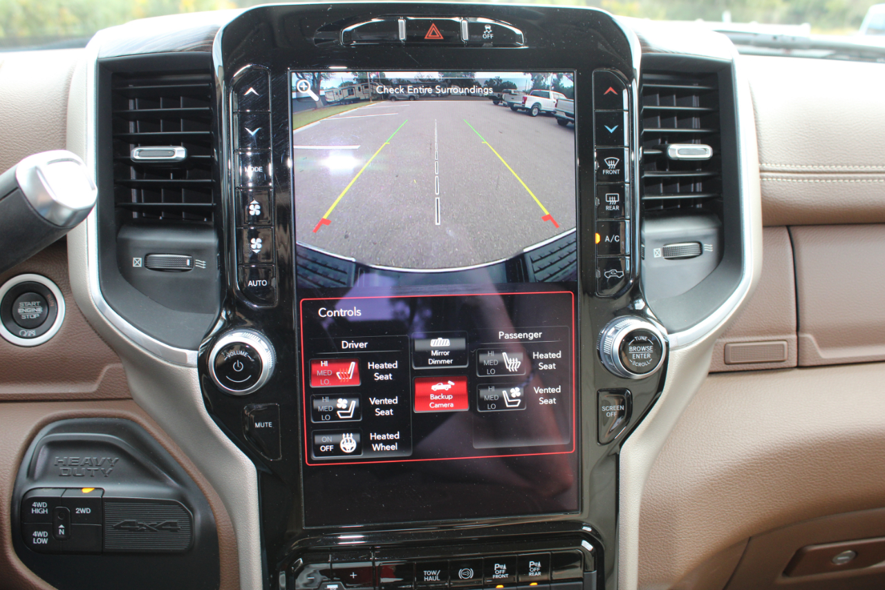 RAM 3500 Laramie Crew Cab LWB 4WD DRW 2021 RAM 3500 Laramie Crew Cab LWB 4WD DRW 2021