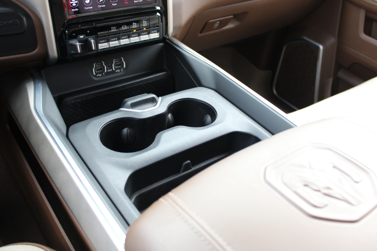 RAM 3500 Laramie Crew Cab LWB 4WD DRW 2021 RAM 3500 Laramie Crew Cab LWB 4WD DRW 2021