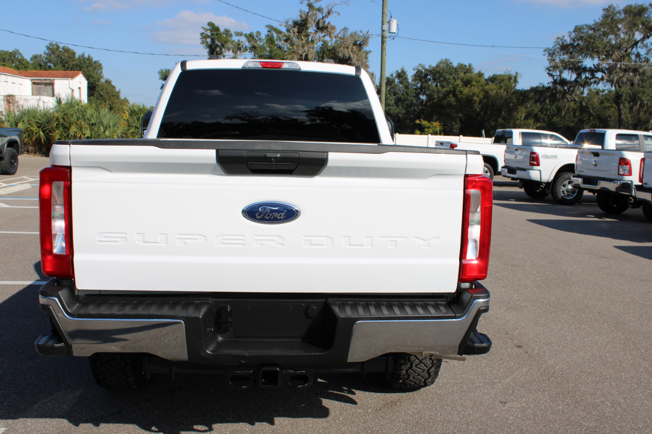 Ford F-250 SD XLT Crew Cab 4WD 2025 Ford F-250 SD XLT Crew Cab 4WD 2025