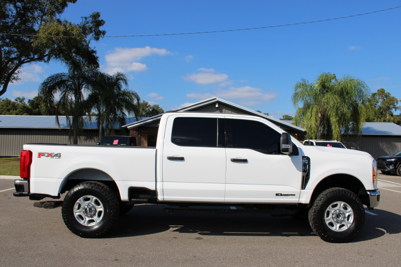 Ford F-250 SD XLT Crew Cab 4WD 2025 Ford F-250 SD XLT Crew Cab 4WD 2025