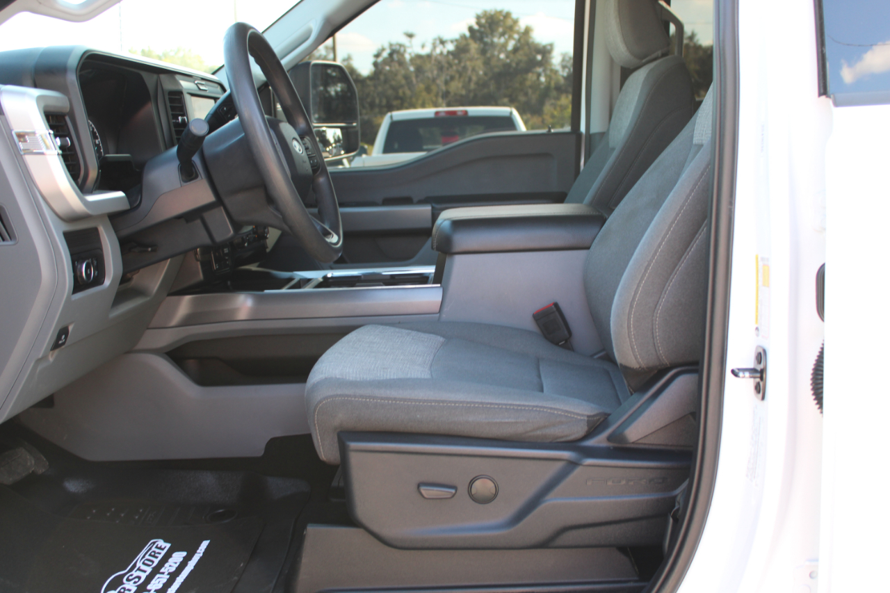 Ford F-250 SD XLT Crew Cab 4WD 2025 Ford F-250 SD XLT Crew Cab 4WD 2025