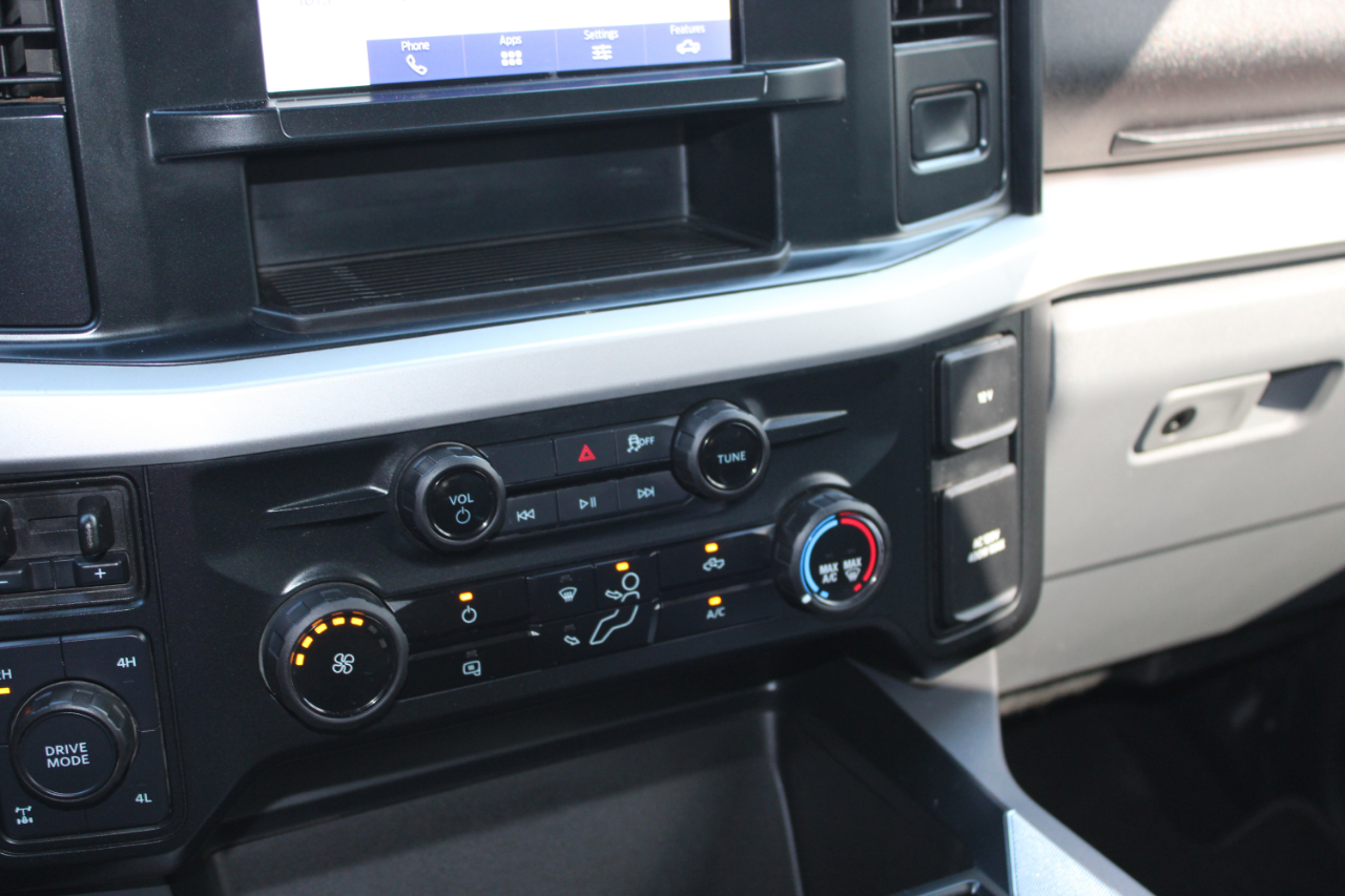 Ford F-250 SD XLT Crew Cab 4WD 2025 Ford F-250 SD XLT Crew Cab 4WD 2025