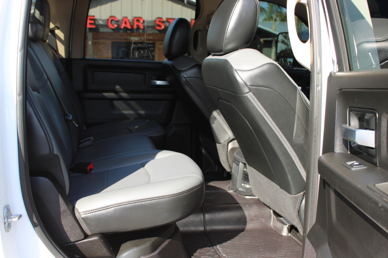 RAM 3500 Crew Cab 4WD DRW 2019