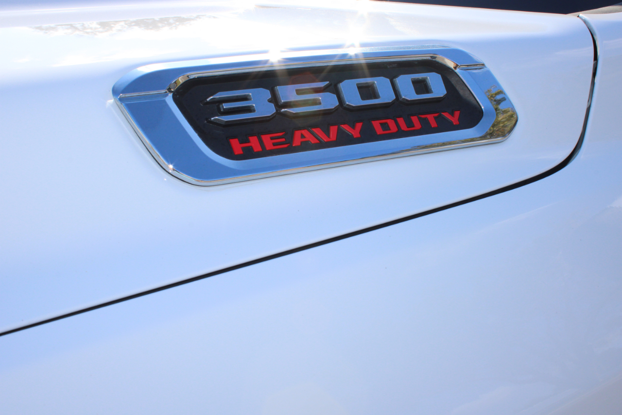 RAM 3500 Crew Cab 4WD DRW 2019