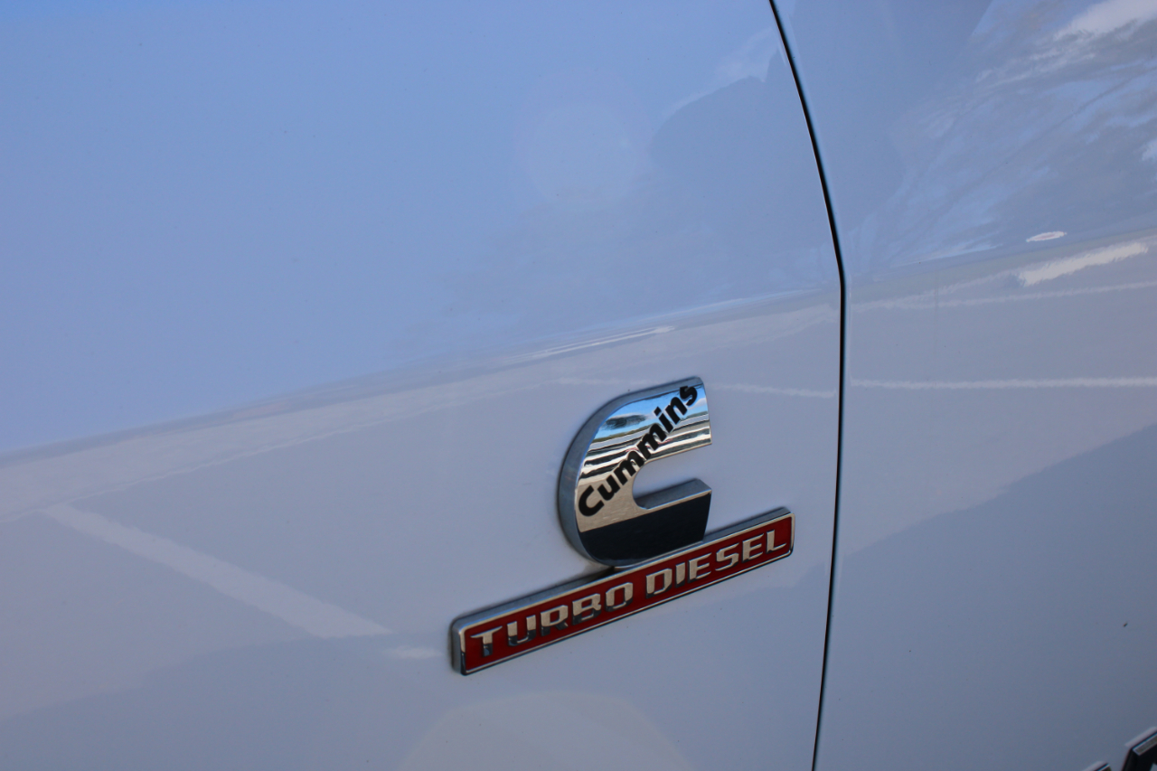 RAM 3500 Crew Cab 4WD DRW 2019