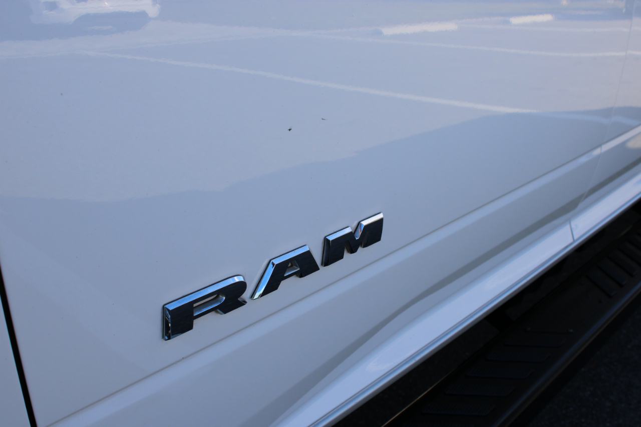 RAM 3500 Crew Cab 4WD DRW 2019