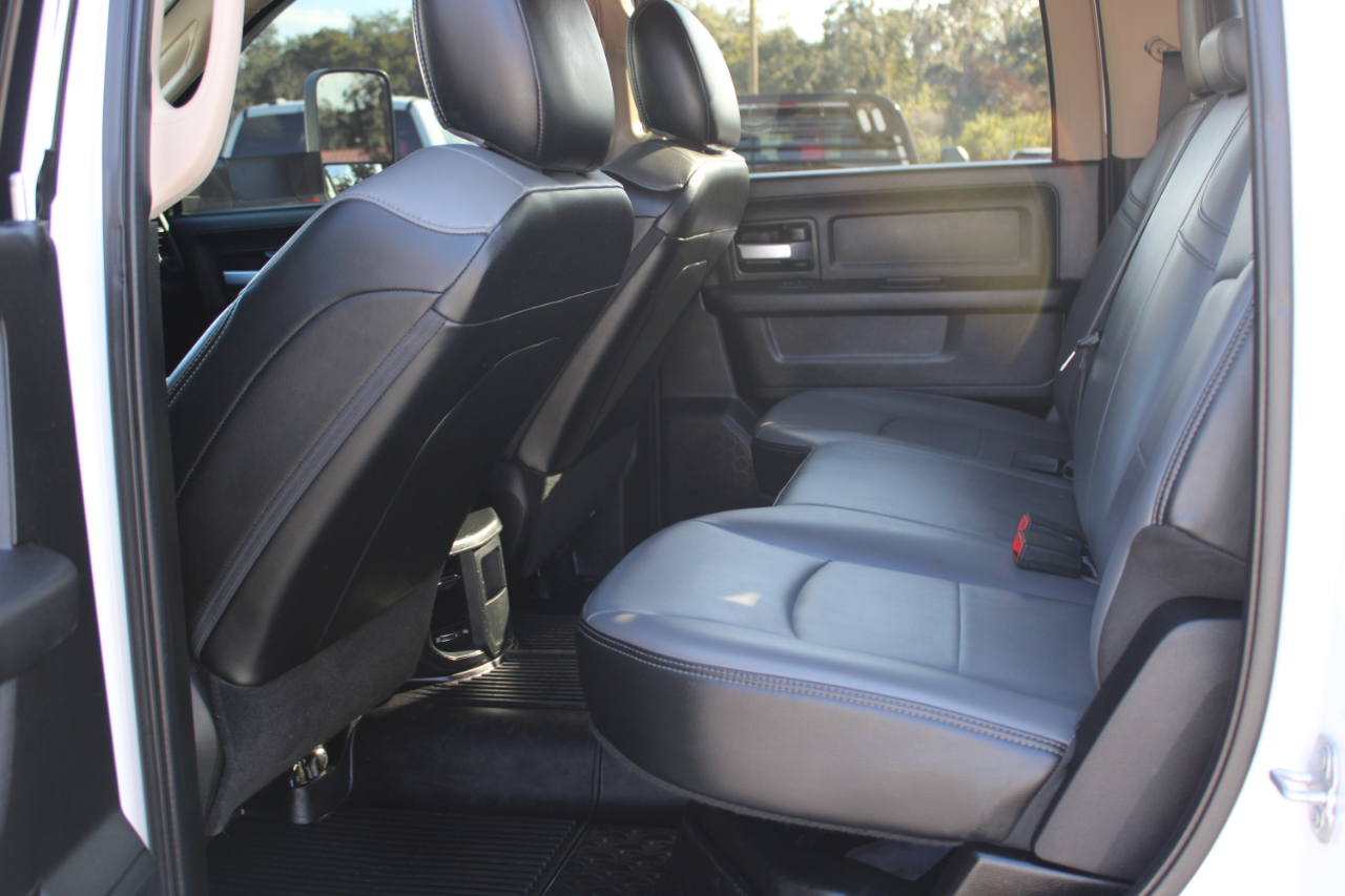 RAM 3500 Crew Cab 4WD DRW 2019