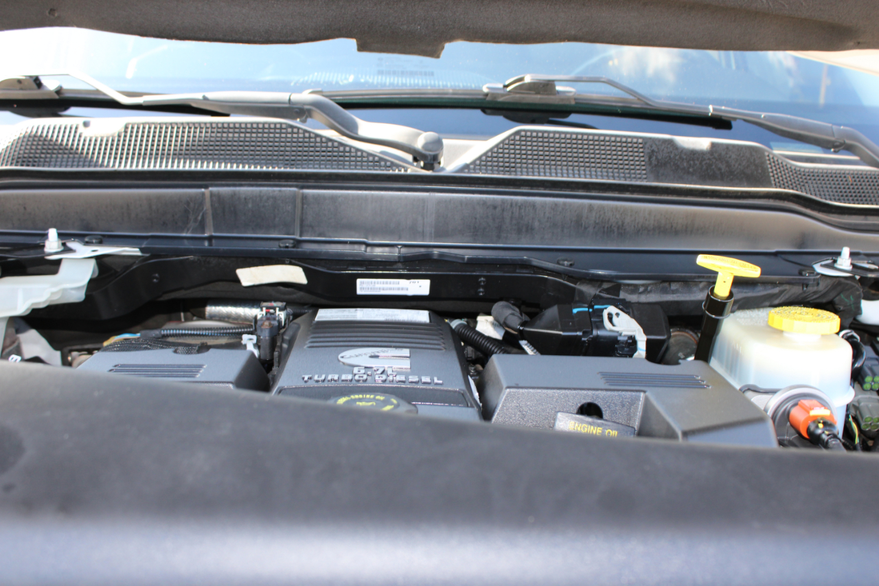 RAM 3500 Crew Cab 4WD DRW 2019