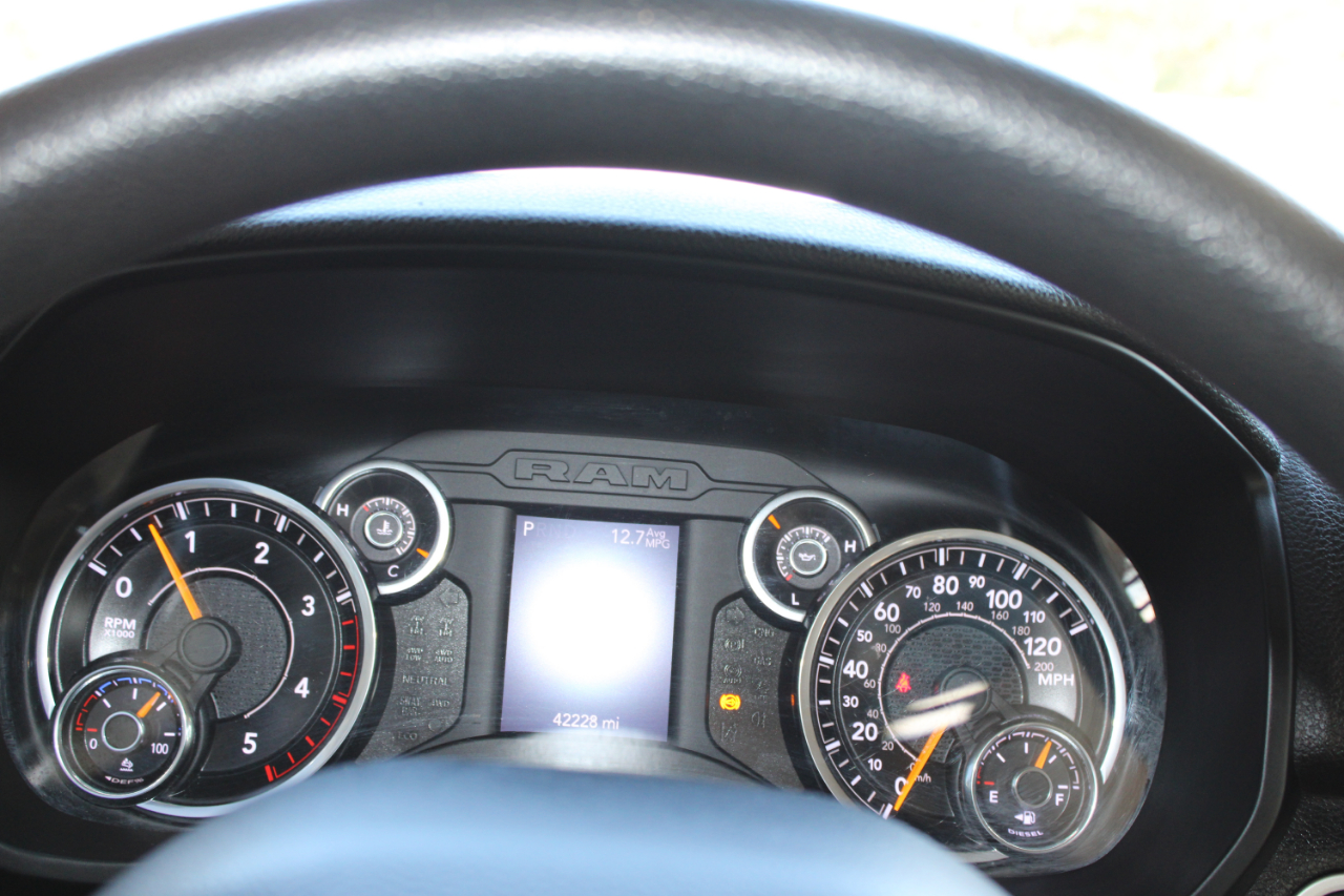 RAM 3500 Crew Cab 4WD DRW 2019