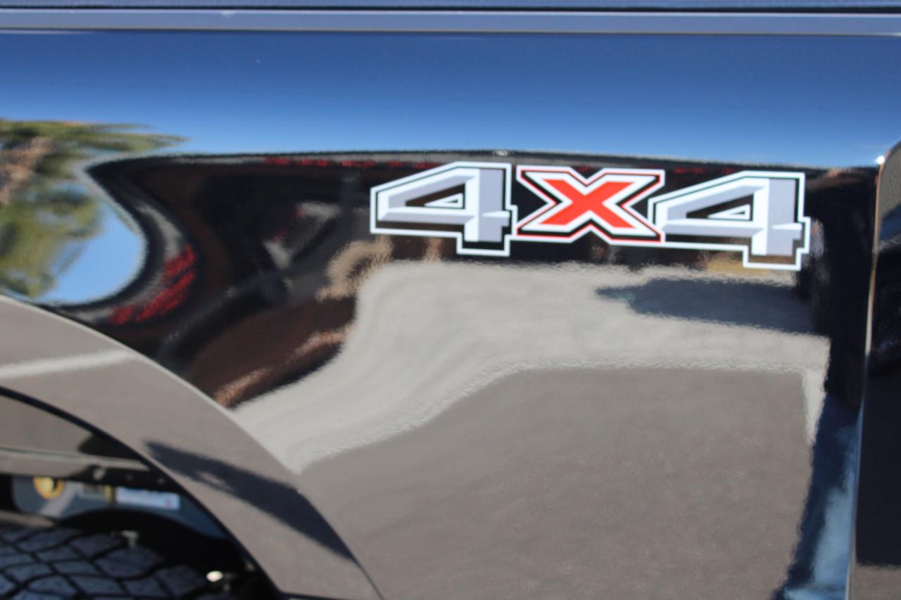 Ford F-350 SD XLT Crew Cab 4WD 2024