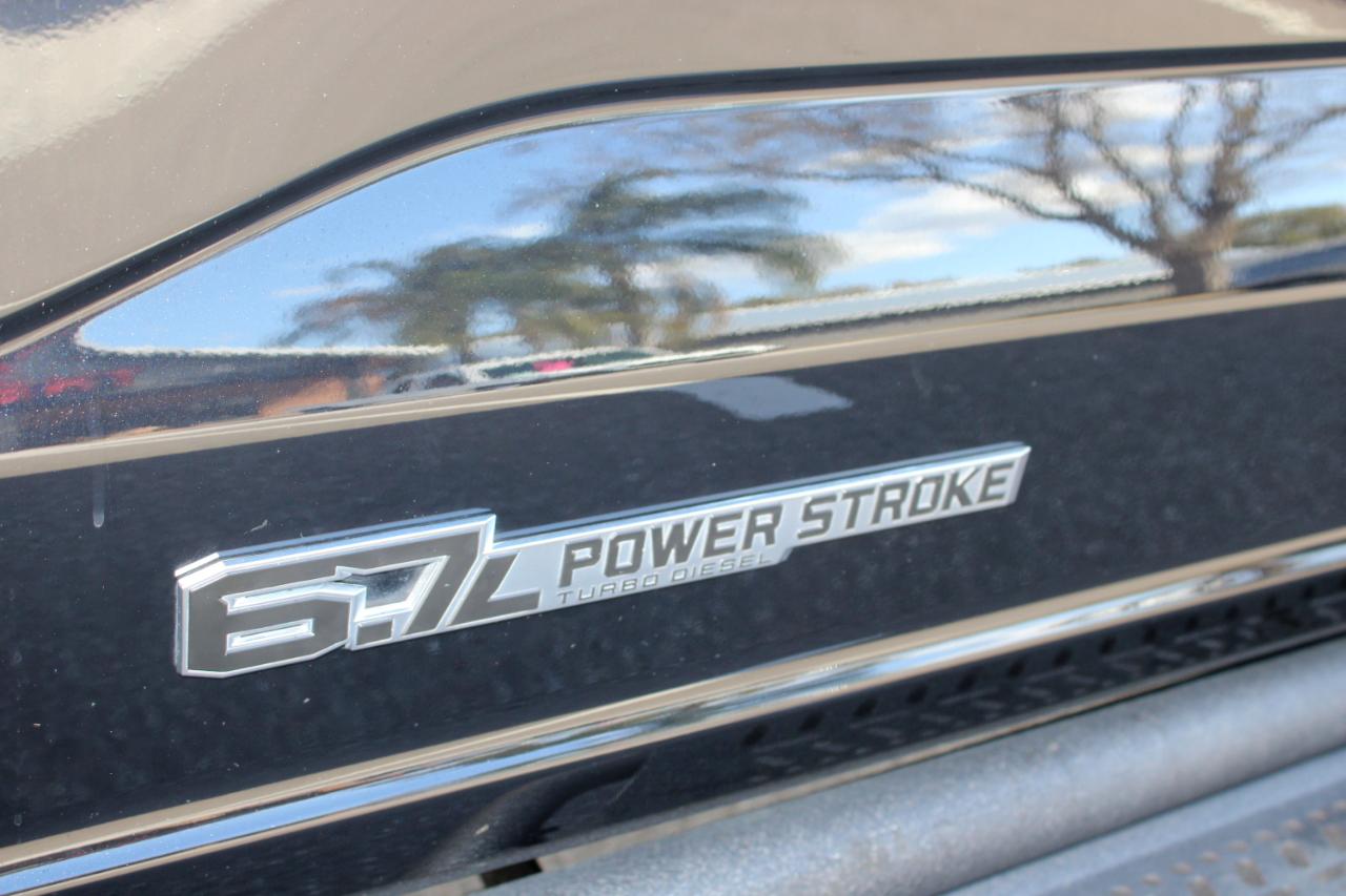 Ford F-350 SD XLT Crew Cab 4WD 2024