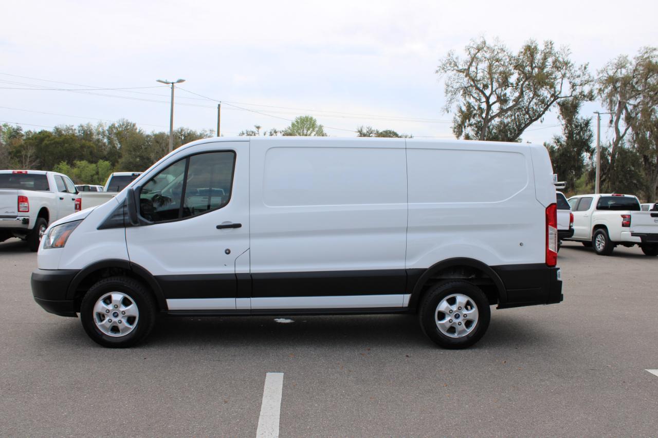 Ford Transit 250 Van Low Roof w/Sliding Pass. 130-in. WB 2019