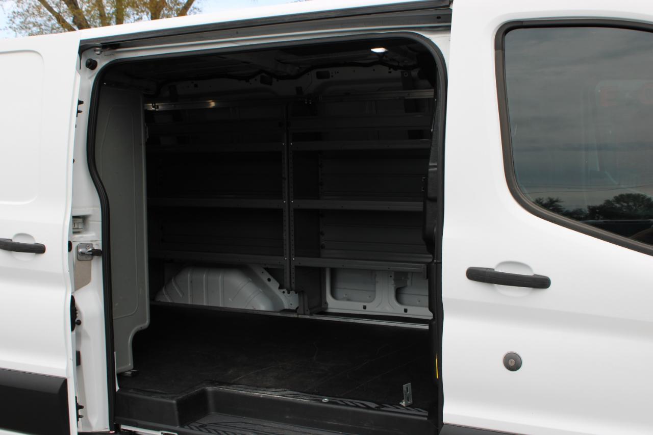 Ford Transit 250 Van Low Roof w/Sliding Pass. 130-in. WB 2019