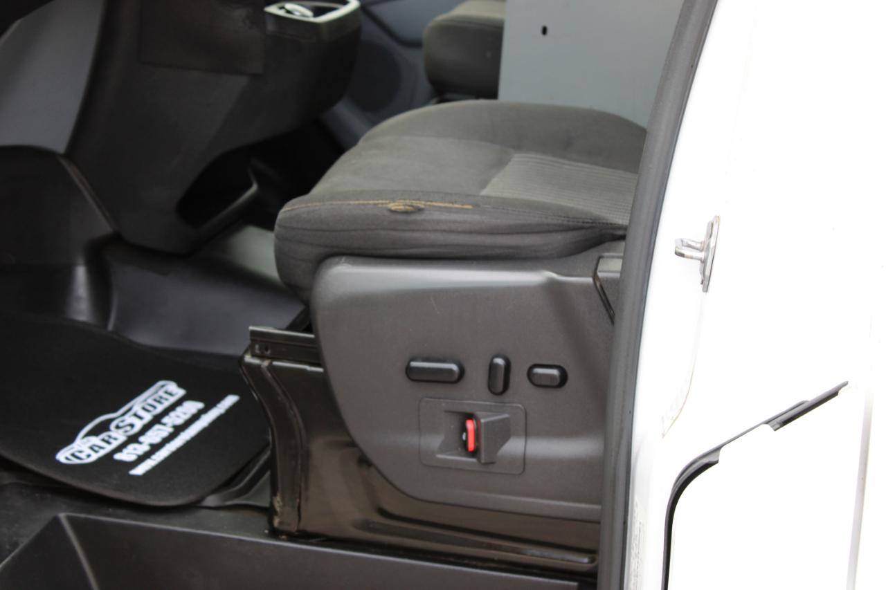 Ford Transit 250 Van Low Roof w/Sliding Pass. 130-in. WB 2019